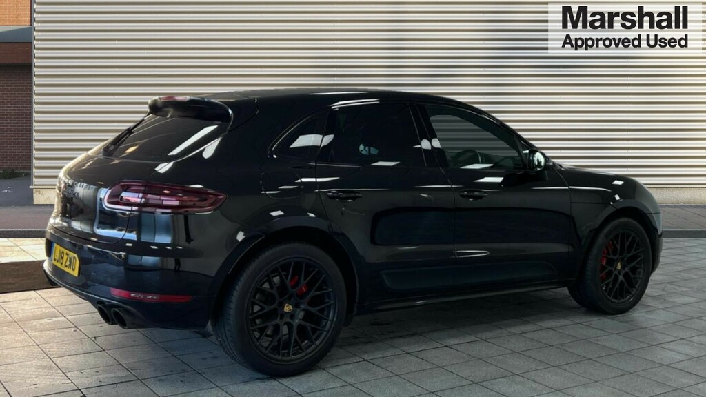 Porsche Macan Macan Estate Gts Pdk LJ18ZWD Black #2