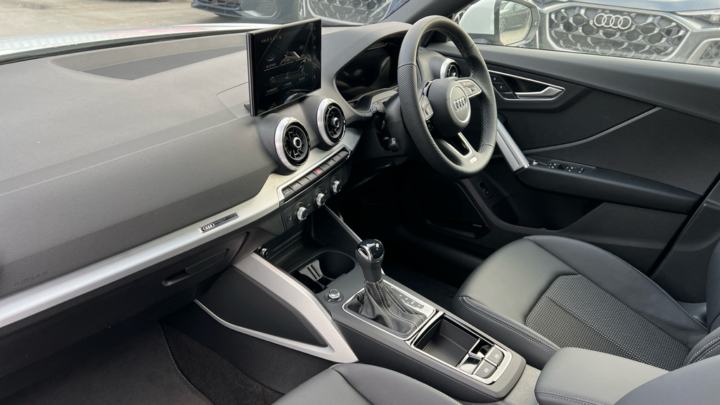 Audi Q2 Q2 35 Tfsi S Line S Tronic GF75KGJ White #2
