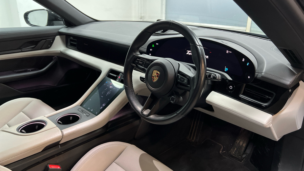 Porsche Taycan Taycan Sport Turismo 350Kw 93Kwh Rwd WR23XZJ Black #4