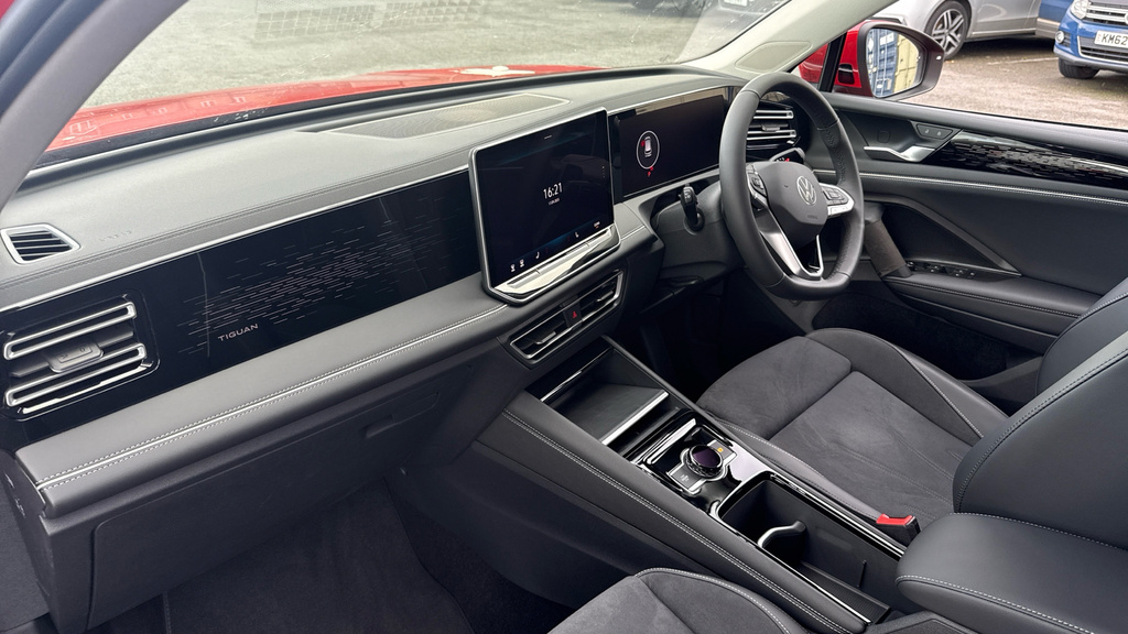 Volkswagen Tiguan Tiguan 1.5 Etsi 150 Elegance Dsg FX75YCO Red #2