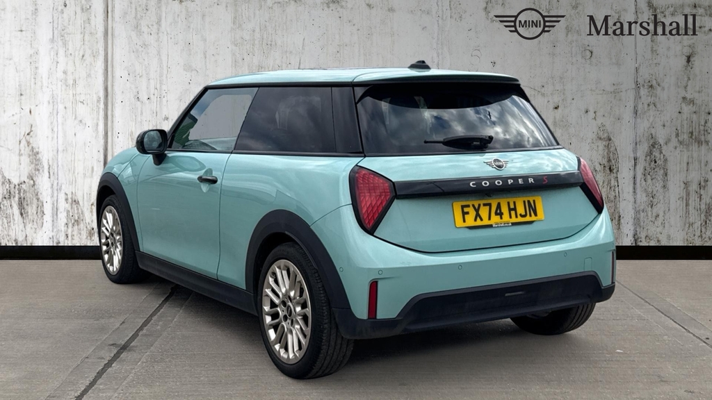 Mini Hatch Mini Cooper Hatchback 2.0 S Exclusive FX74HJN Green #2