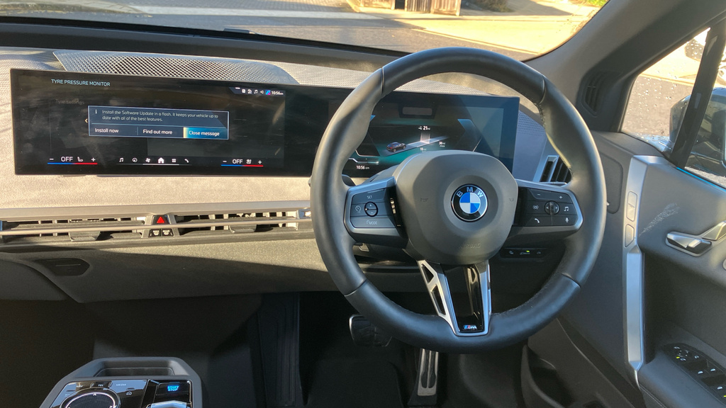 BMW iX Ix 400Kw Xdrive60 M Sport 112Kwh Tech RA25JZN Black #5