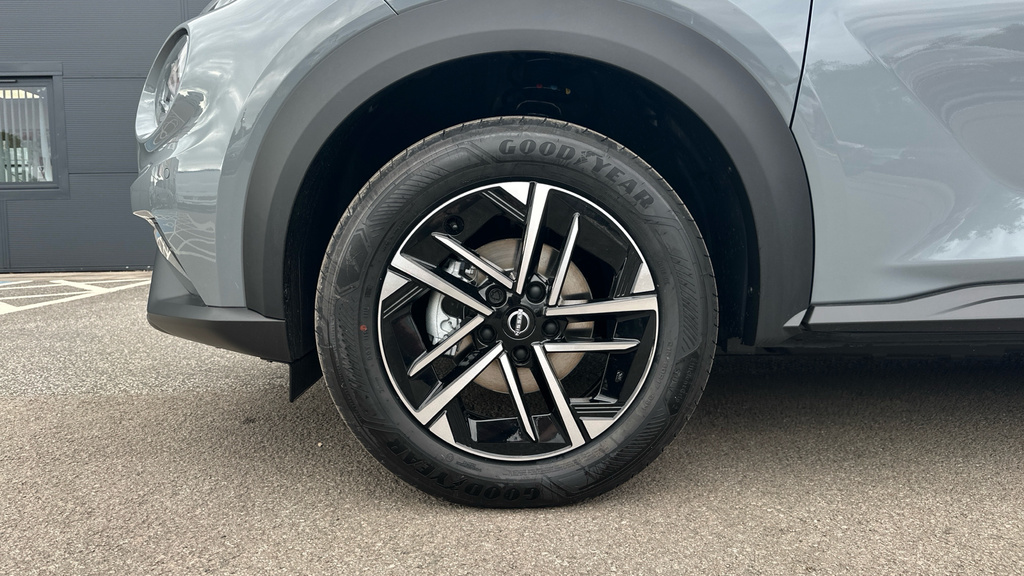 Nissan Juke Juke 1.6 Hybrid N-connecta FY25UXO Grey #4