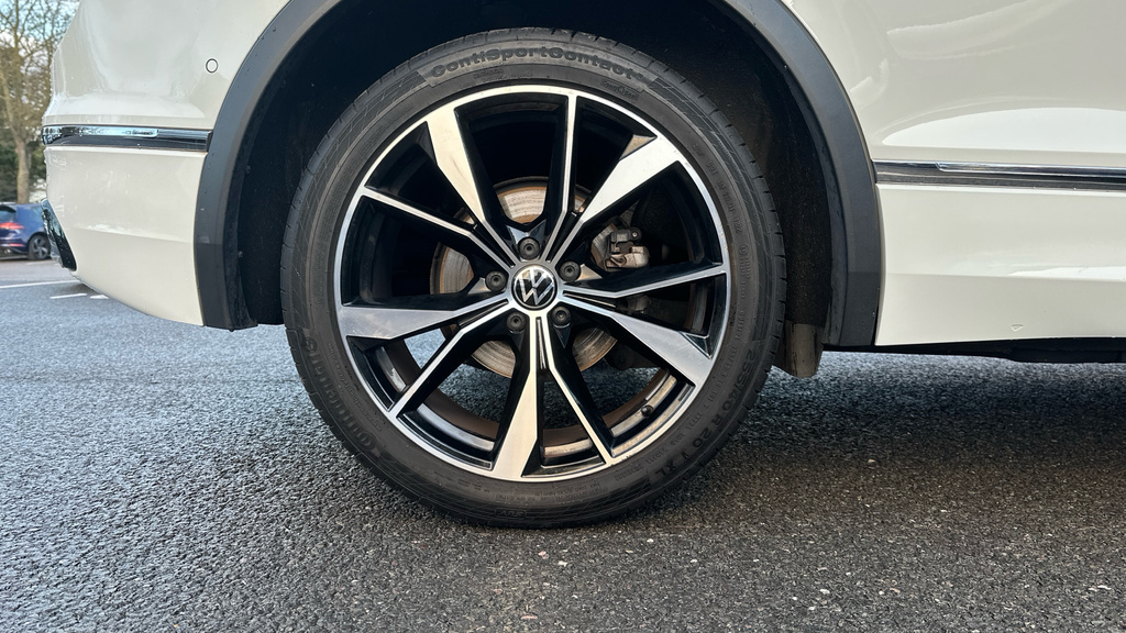 Volkswagen Tiguan Tiguan 2.0 Tdi R-line Dsg White #5