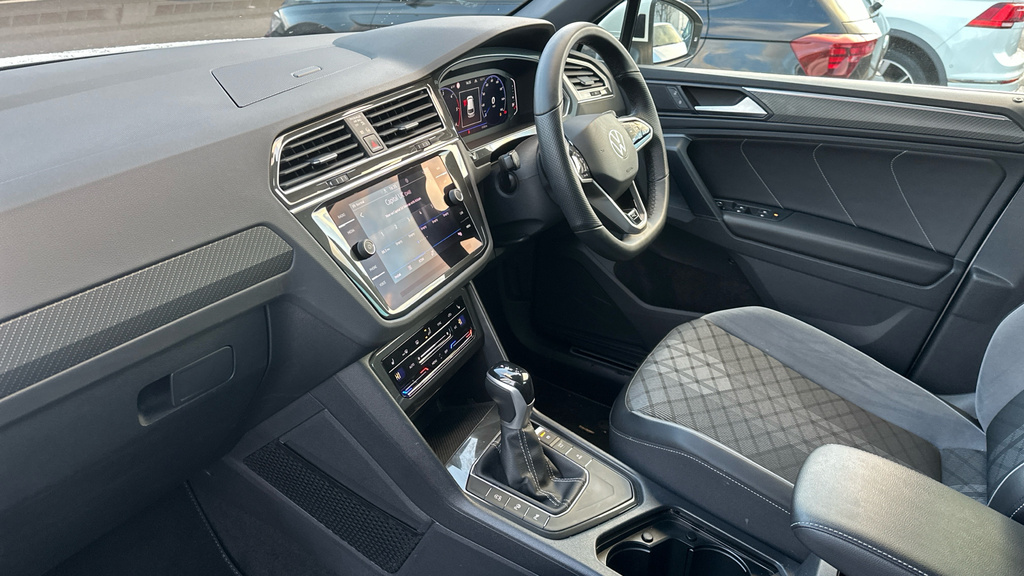 Volkswagen Tiguan Tiguan 2.0 Tdi R-line Dsg White #2