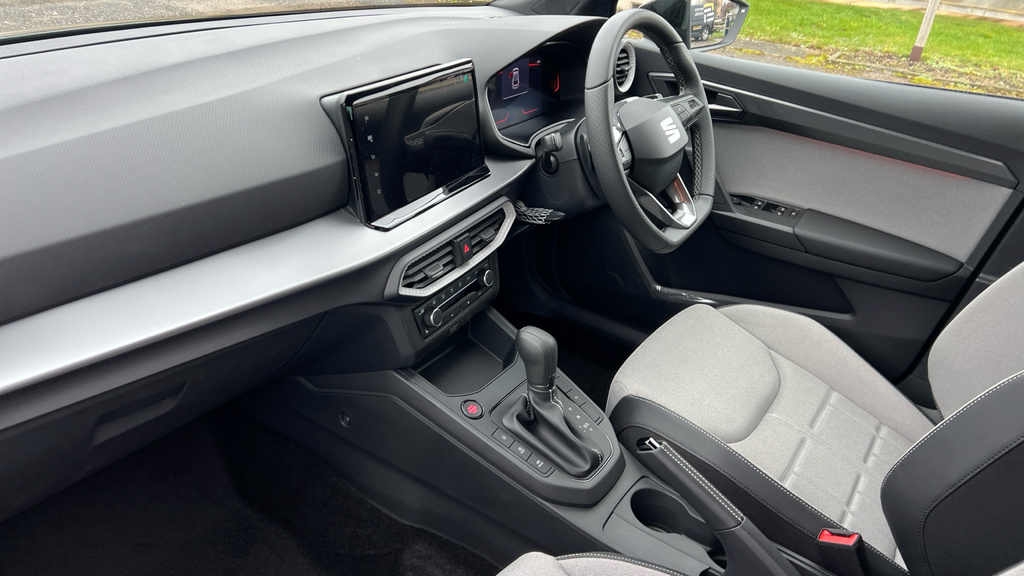 Seat Ibiza Seat Ibiza Hatchback 1.0 Tsi 115 Fr First Edition OY75FVH Grey #2