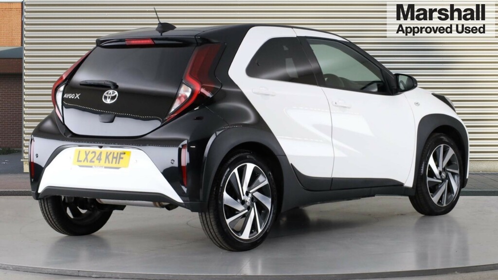 Toyota Aygo X Aygo X 1.0 Vvt-i Edge LX24KHF White #3