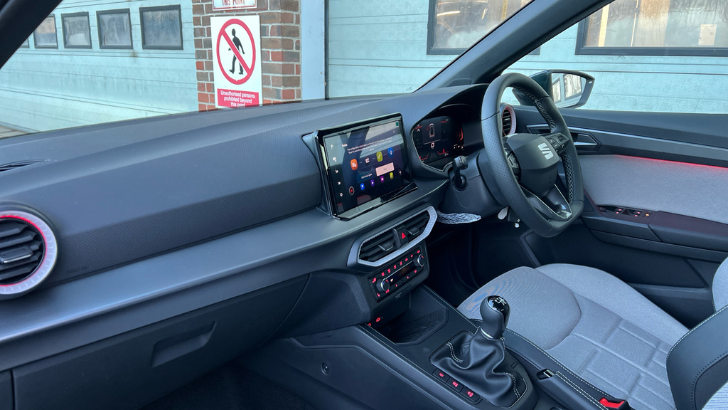 Seat Arona Arona 1.0 Tsi 115 Fr First Edition EA75XTB Grey #2