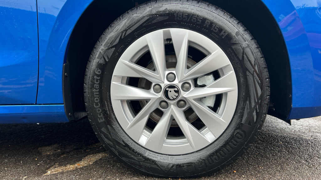 Skoda Fabia Fabia Hatch Se Edition 1.0 Mpi 80 Ps 5G Man RE75WDO Blue #5