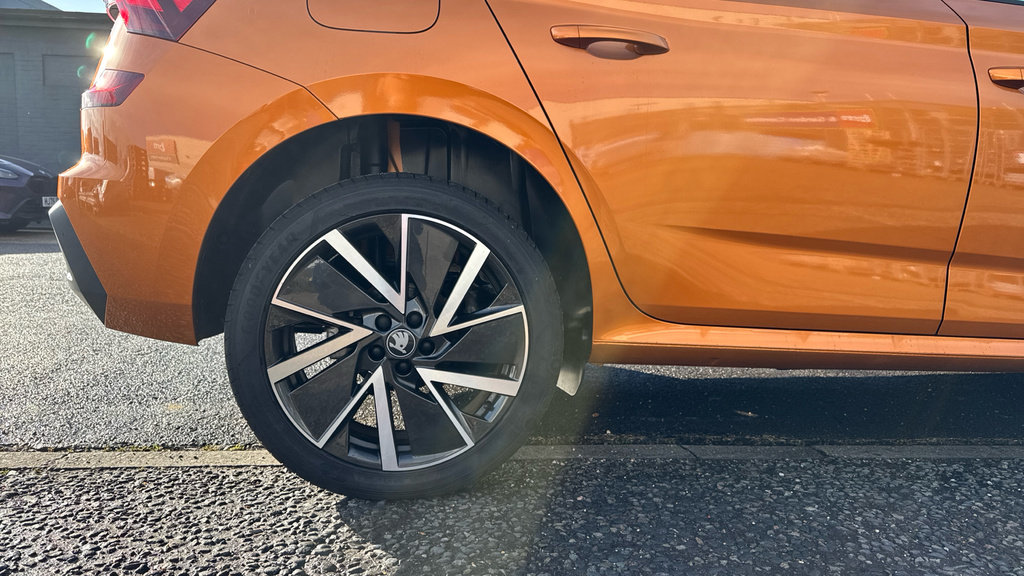 Skoda Kamiq Kamiq Design Edition 1.0 Tsi 116 Ps Dsg RF75EFM Orange #5
