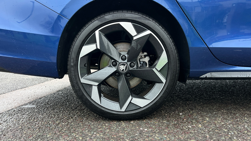 Skoda Superb Superb 1.5 Tsi Iv Sportline Dsg LY75ETE Blue #5