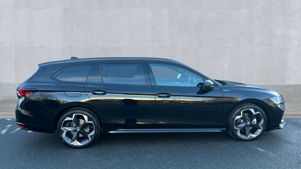 Skoda Superb Superb 2.0 Tdi Sportline Dsg GD75NLX Black #4
