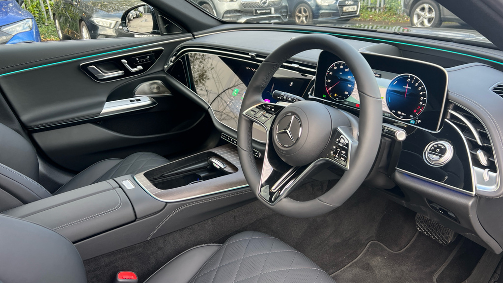 Mercedes-Benz E Class E Class E300e Exclusive Premium Plus 9G-tronic HX75OAO Black #3