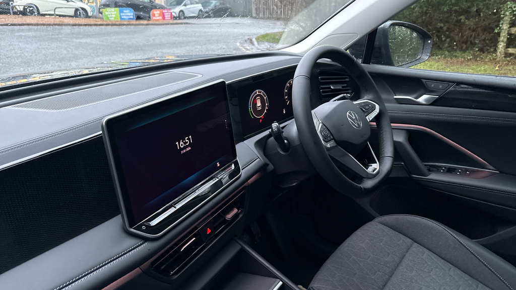 Volkswagen Tiguan Tiguan Match 1.5 Tsi Ehybrid 204 Ps 6-Speed Dsg 5 RF75UMY Grey #2
