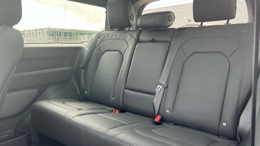 Land Rover Defender 90 Defender 5.0 P525 V8 Carpathian Edition 90 Aut Grey #4