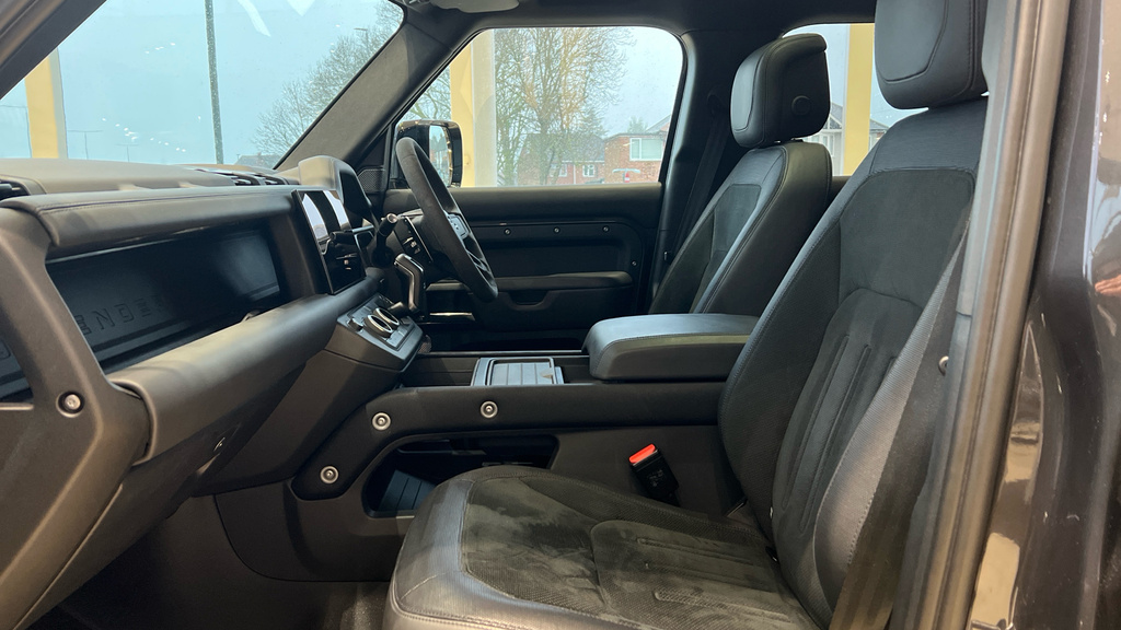 Land Rover Defender 110 Defender 5.0 P525 V8 Carpathian Edition 110 Au FJ72UAM Grey #3