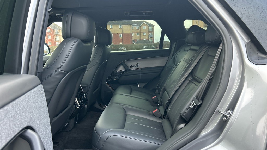 Land Rover Range Rover Sport Range Rover Sport 3.0 P460e Dynamic Se Grey #4