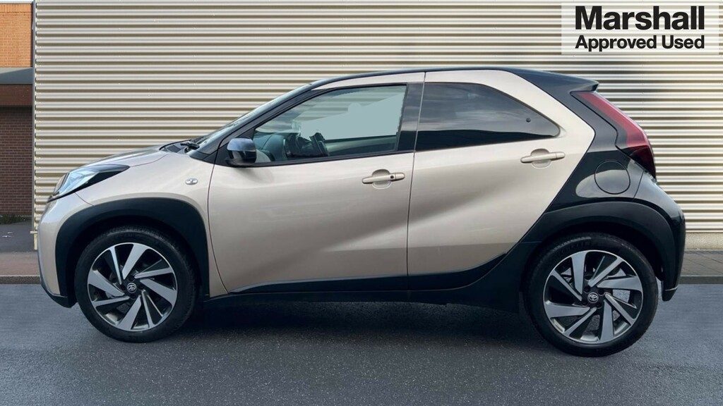 Toyota Aygo X Aygo X 1.0 Vvt-i Exclusive WD73HUH Brown #6