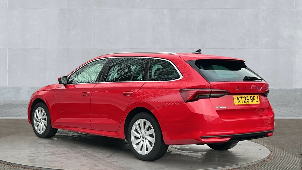 Skoda Octavia Octavia 2.0 Tdi 150 Se L Dsg Red #3