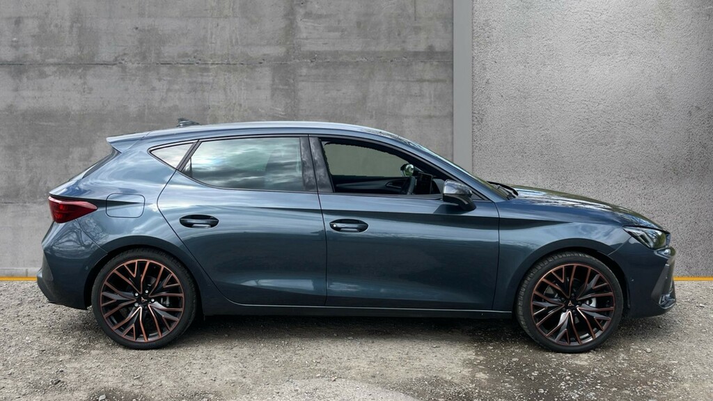 Cupra Leon Cupra Leon 1.5 Ehybrid 204 V3 Dsg Hatchback RA75KNX Grey #4