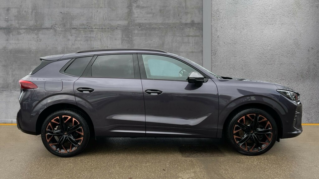 Cupra Terramar Cupra Terramar Hatchback Specia 1.5 Ehybrid 272 Vz KY25JYH Purple #4