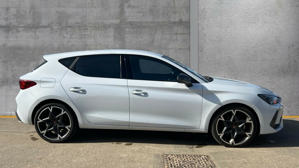 Cupra Leon Leon 1.5 Tsi 150 V2 KY25HRJ White #4