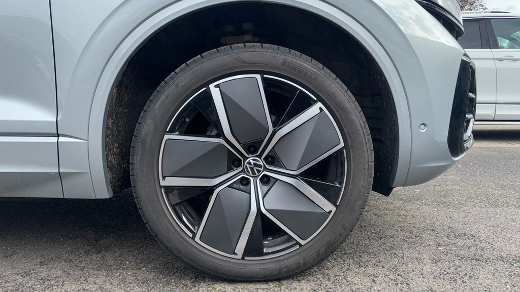 Volkswagen Touareg Touareg 3.0 V6 Tdi 4Motion 286 Black Edition T AU75NRK Silver #5