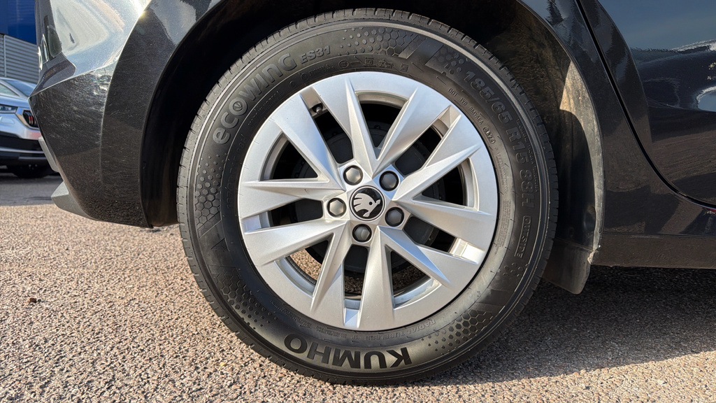 Skoda Fabia Fabia 1.0 Tsi Se Edition GK25LKP Black #5