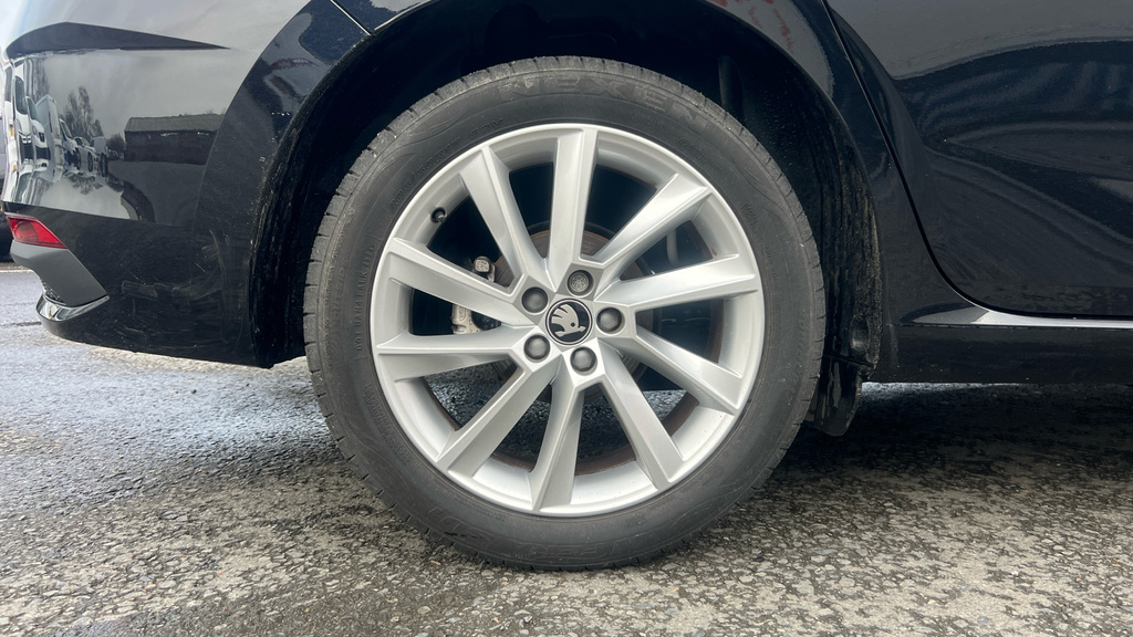 Skoda Scala Scala 1.0 Tsi 95 Se L DE25UTF Black #5