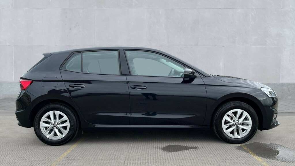 Skoda Fabia Fabia 1.0 Tsi 116 Se Edition Dsg GJ25OFU Black #4