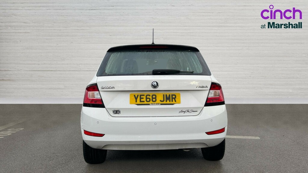 Skoda Fabia Fabia 1.0 Mpi 75 Colour Edition YE68JMR White #4