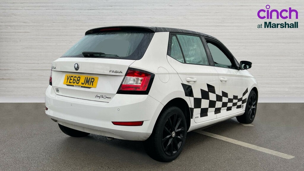 Skoda Fabia Fabia 1.0 Mpi 75 Colour Edition YE68JMR White #3