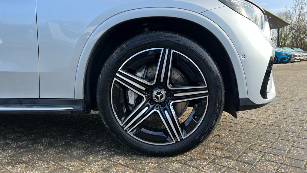 Mercedes-Benz GLC Class Glc 300D 4Matic Amg Line Premium 9G-tronic KN25GXF Silver #5
