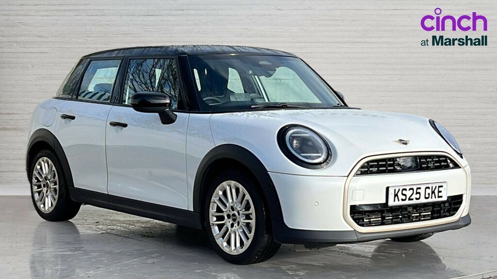 Mini Hatch Cooper 1.5 C Exclusive White