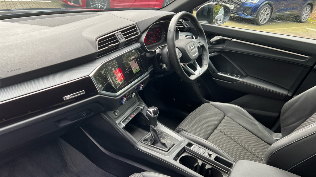 Audi Q3 Q3 35 Tfsi Black Edition S Tronic LS73SGY Blue #2