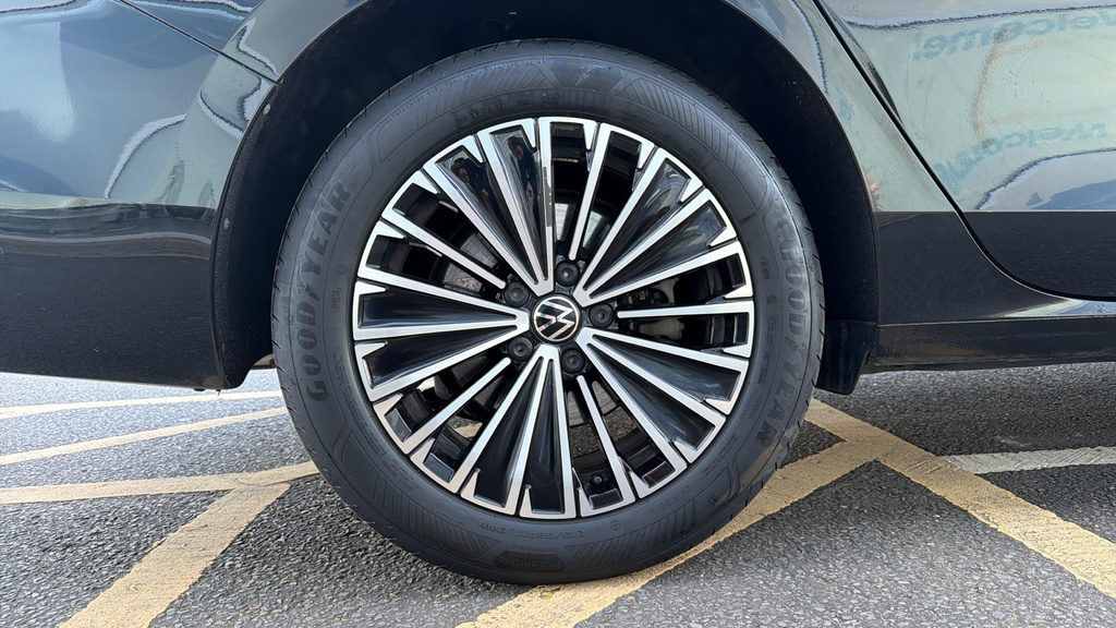 Volkswagen Passat Passat 1.5 Tsi Ehybrid Elegance Dsg PK25CUW Black #5