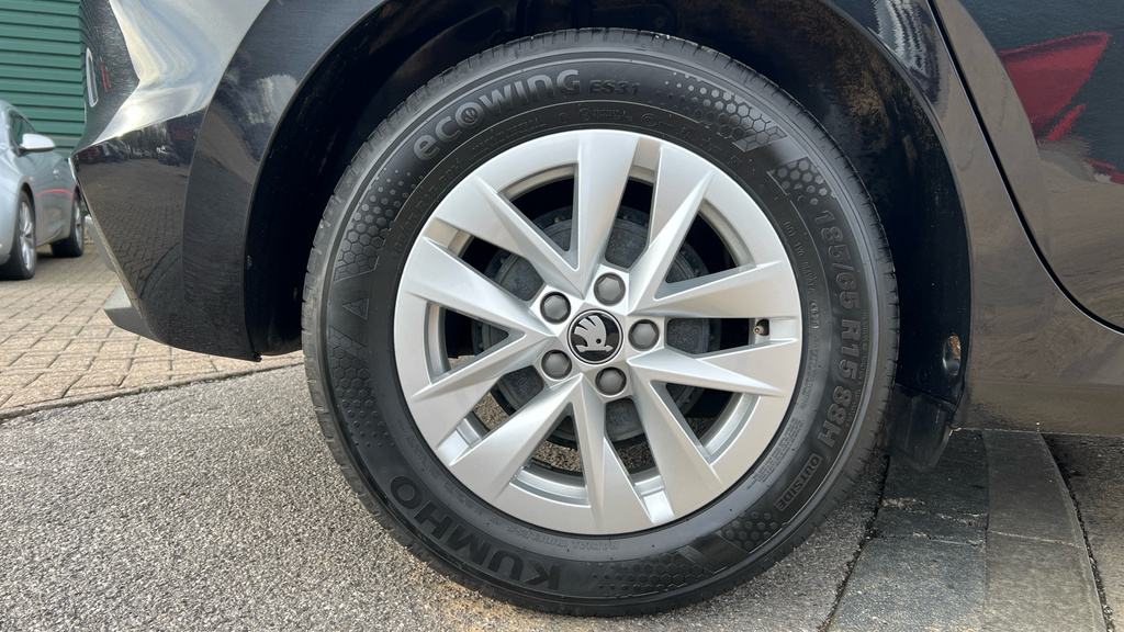 Skoda Fabia Fabia 1.0 Tsi Se Edition GL25EZW Black #5