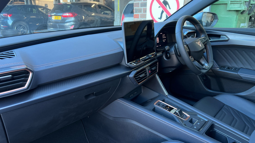 Cupra Leon Leon 1.5 Ehybrid 204 V3 Dsg White #2