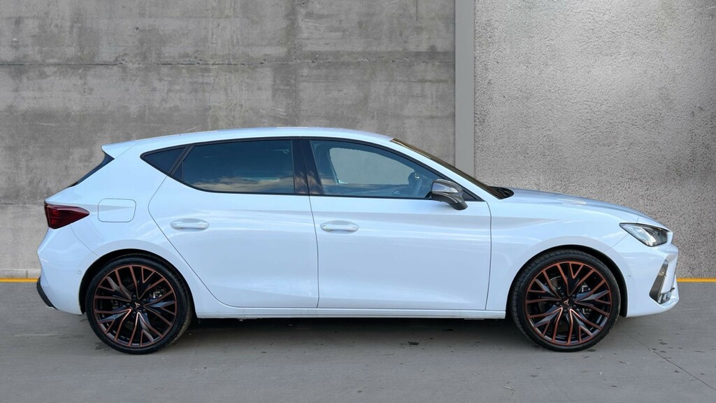 Cupra Leon Leon 1.5 Ehybrid 204 V3 Dsg White #4