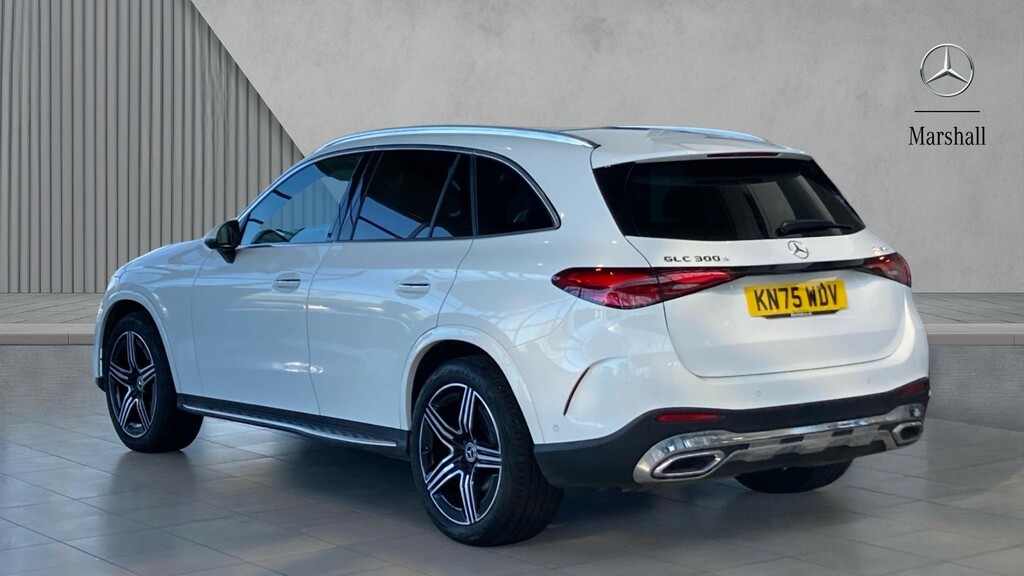 Mercedes-Benz GLC Class Glc 300D 4Matic Amg Line Premium 9G-tronic KN75WDV White #2