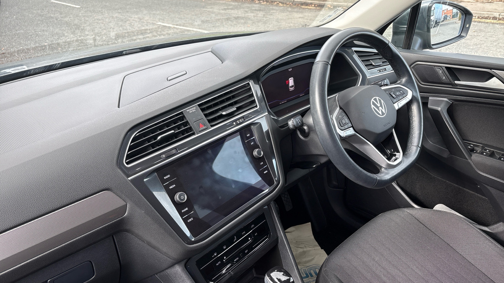 Volkswagen Tiguan Allspace Tiguan Allspace 1.5 Tsi Life Dsg MD72JVX Grey #2