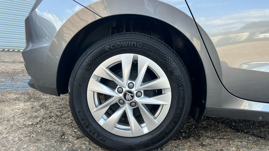 Skoda Fabia Fabia 1.0 Tsi 116 Se Edition Dsg GJ25PHO Grey #5