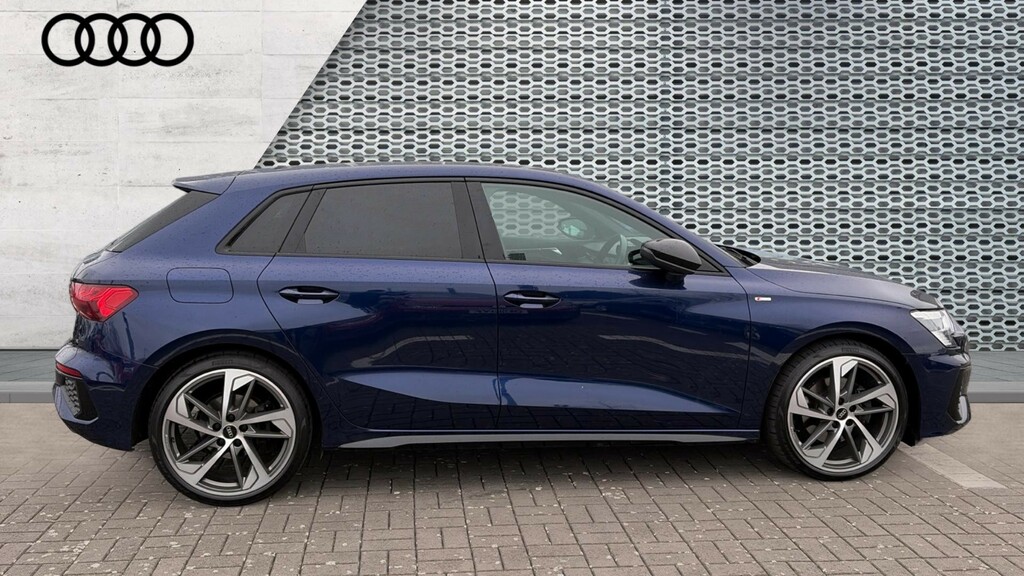 Audi A3 A3 35 Tdi Edition 1 S Tronic OY72FWN Blue #4