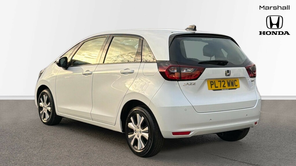Honda Jazz Jazz 1.5 I-mmd Hybrid Sr Ecvt PL72WWC White #3