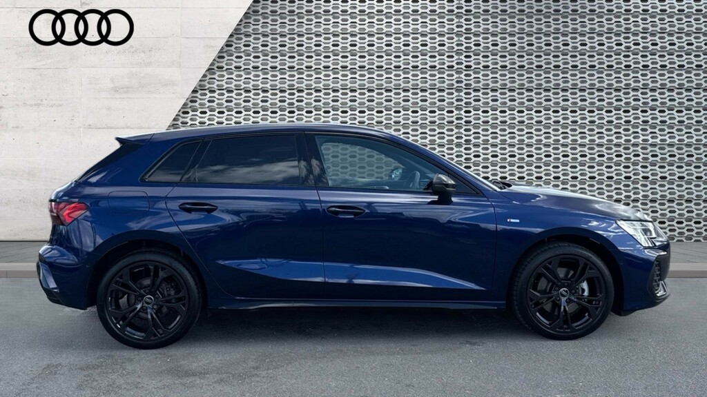 Audi A3 A3 40 Tfsi E Black Edition S Tronic LR75DHG Blue #4