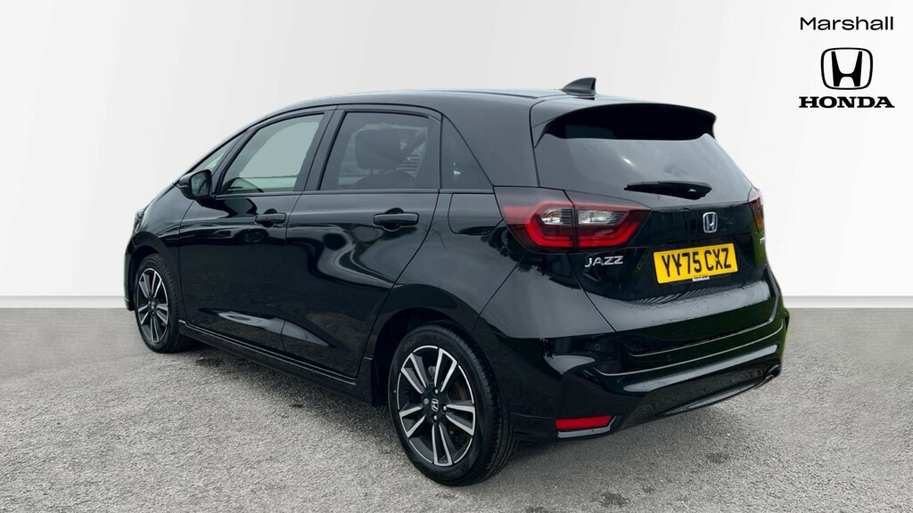 Honda Jazz Jazz 1.5 I-mmd Hybrid Advance Sport Ecvt YY75CXZ Black #3