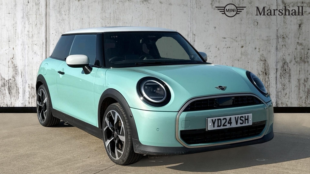 Mini Hatch Cooper 1.5 C Exclusive Green