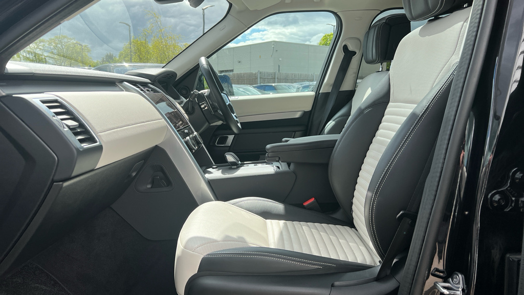 Land Rover Discovery Discovery 3.0 D350 Dynamic Hse KM74FKW Black #3