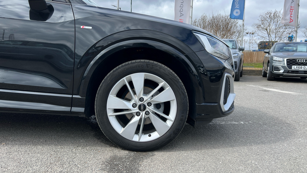 Audi Q2 Q2 35 Tfsi S Line S Tronic LV24UAD Black #5