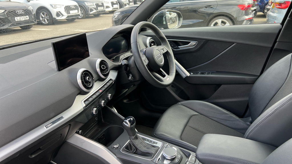 Audi Q2 Q2 35 Tfsi S Line S Tronic LV24UAD Black #2